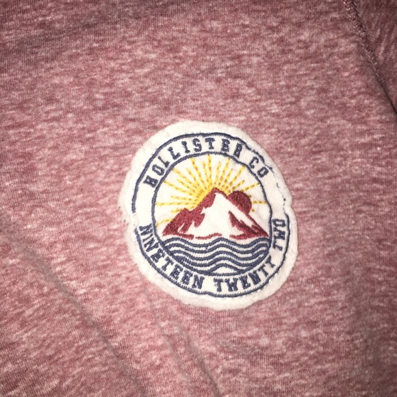 Hollister shirt - Picture 2 of 3